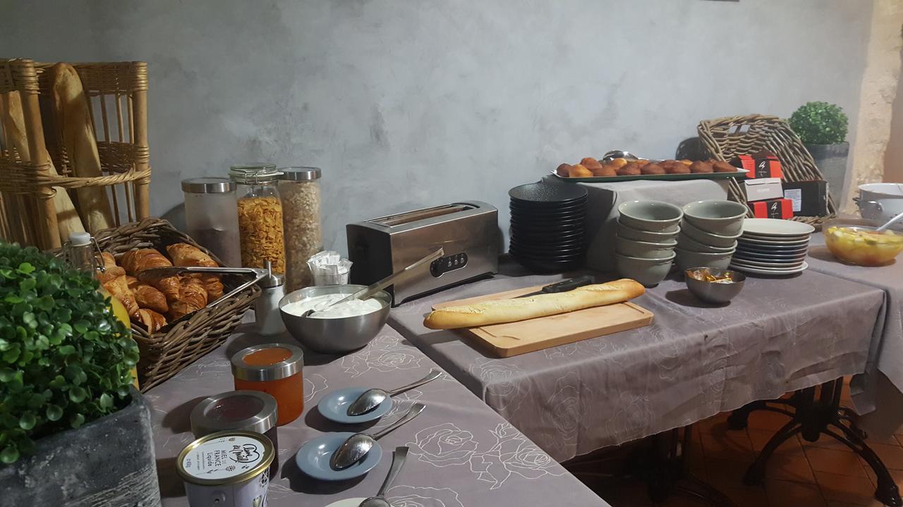 贝尔武酒店 萨路特德沃克吕兹 外观 照片